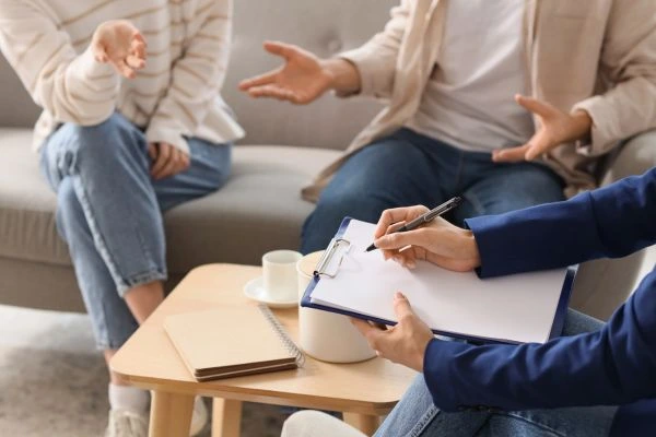 Image of divorce mediation York in progress.